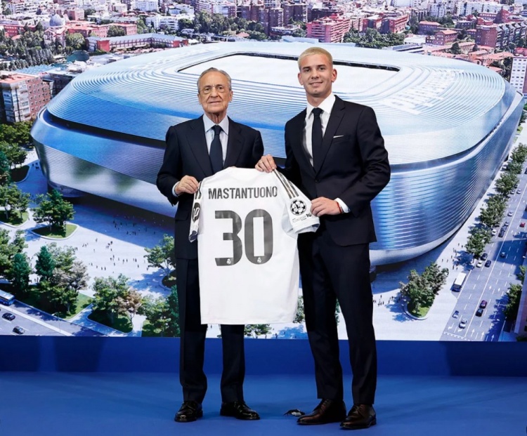 科貝：皇馬就馬斯坦托諾參賽咨詢多位律師，均表示沒有問題