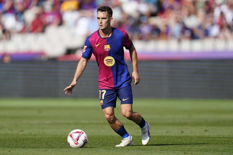 每體：切爾西、馬競等多隊都曾有意卡薩多，但球員不愿離開巴薩