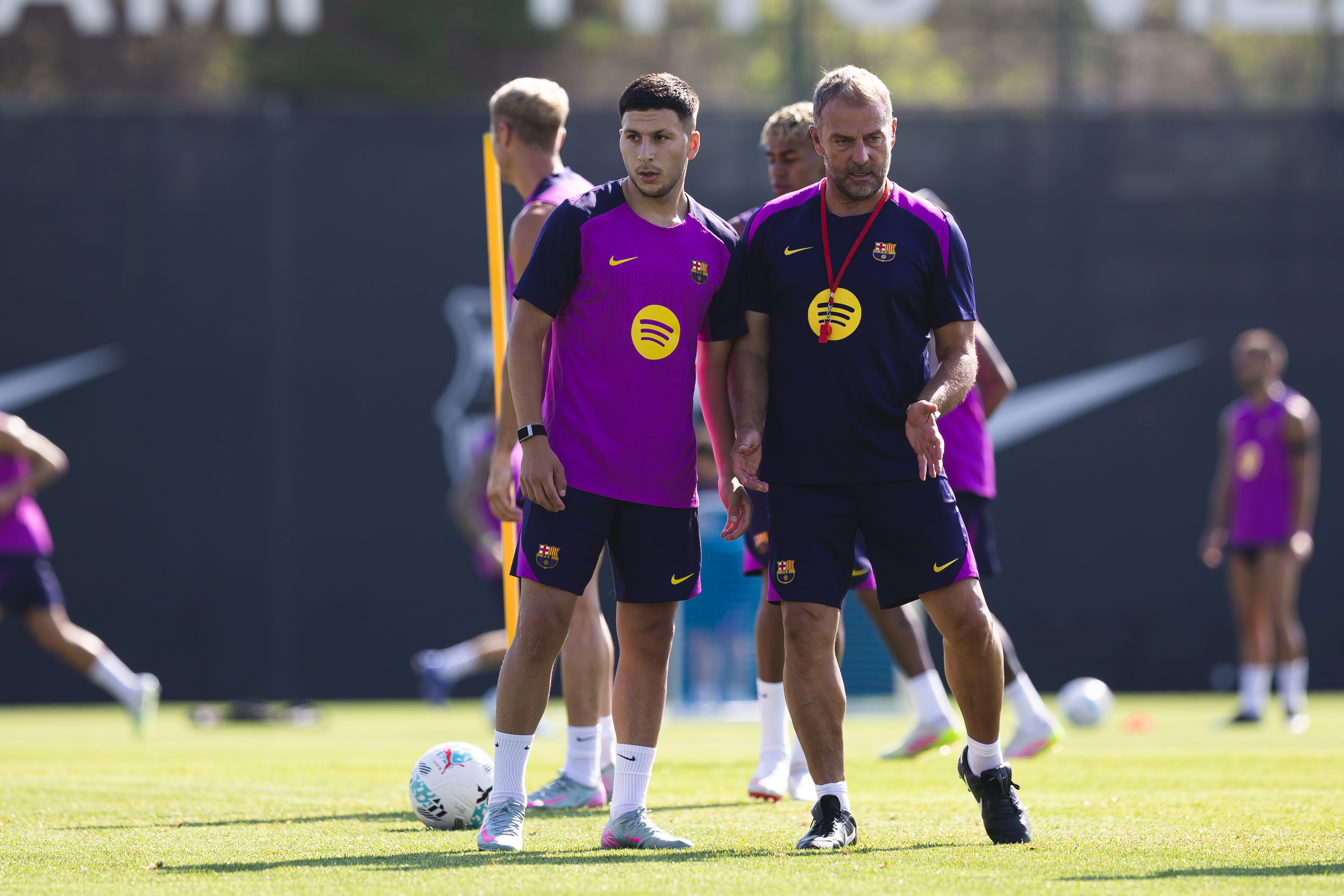 阿斯：巴薩接受西甲建議，巴德吉將注冊為一線隊球員