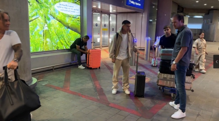 德天空：埃切維里已抵達(dá)杜塞爾多夫，周三接受勒沃庫(kù)森體檢