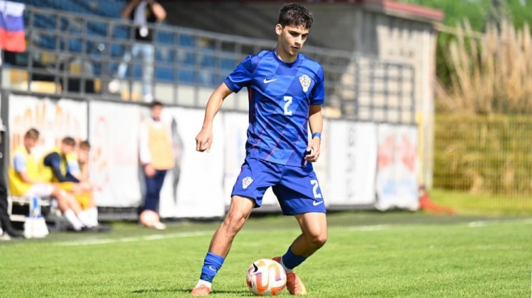 羅馬諾：國際米蘭簽下克羅地亞16歲右后衛(wèi)杜耶-斯拉蒂納