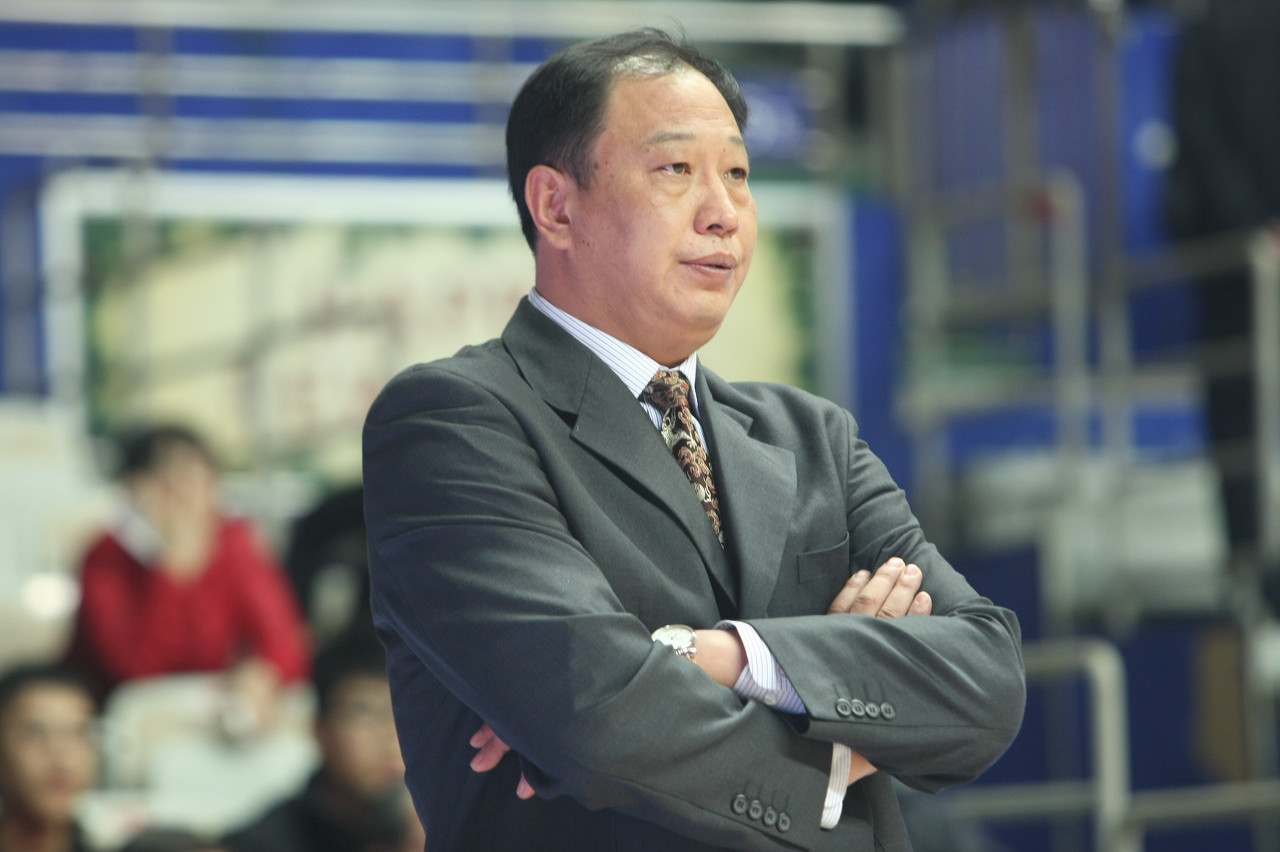 媒體人：前CBA主教練崔萬(wàn)軍將擔(dān)任遼寧女籃主帥