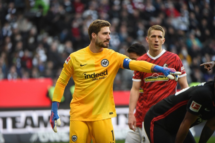 隊(duì)報(bào)：特拉普抵達(dá)巴黎接受巴黎FC體檢，即將簽約3年