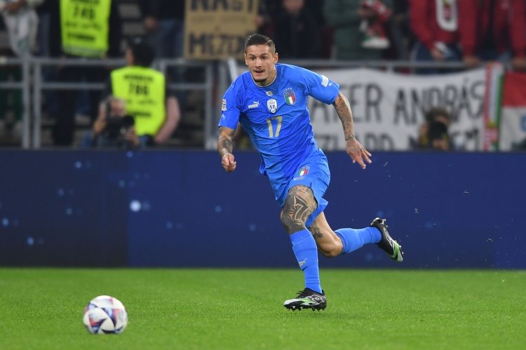 斯基拉：比薩、卡利亞里有意那不勒斯右后衛(wèi)馬佐基