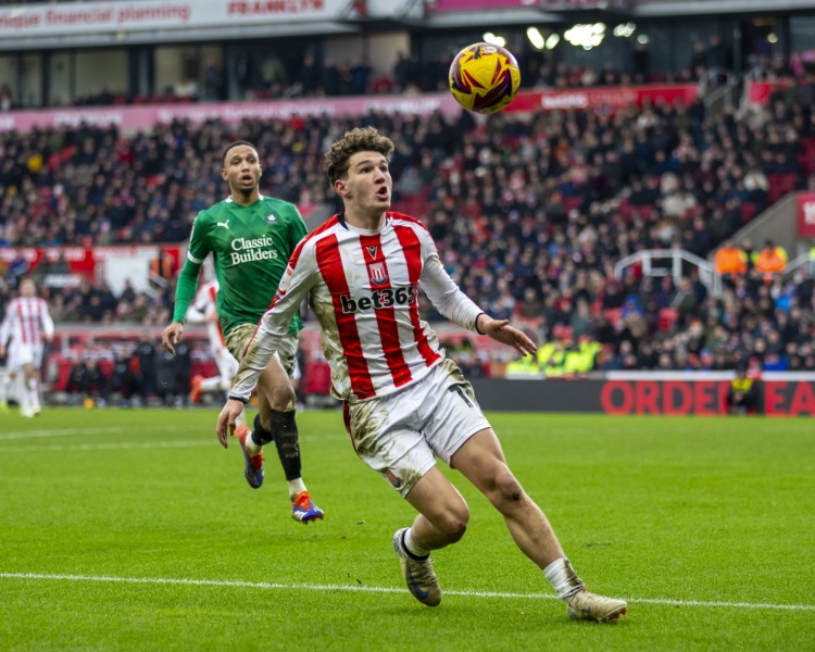 轉會OR外租？回聲報：伯明翰和雷克瑟姆爭奪利物浦小將庫馬斯