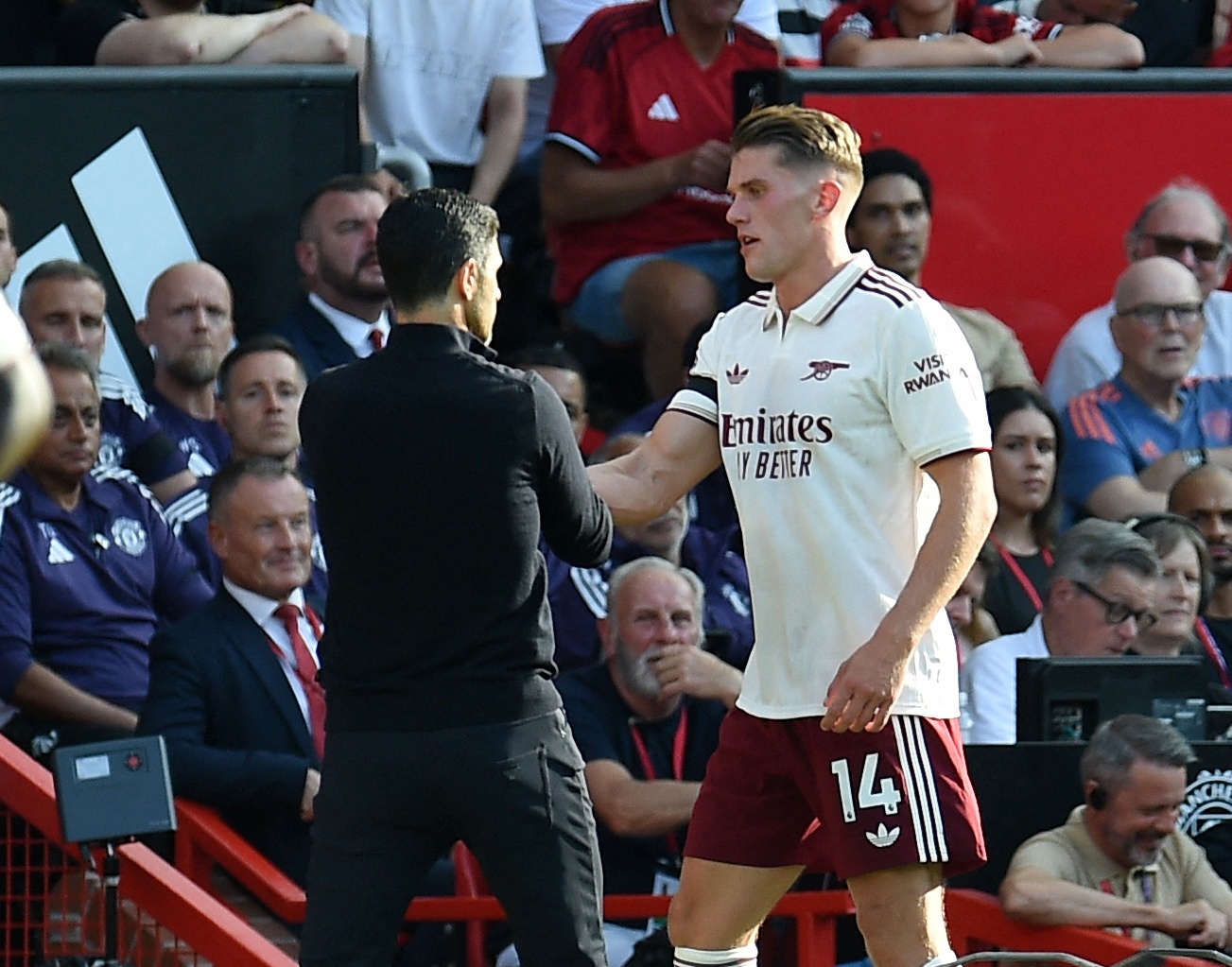 沃爾科特：約克雷斯首秀就客戰(zhàn)曼聯(lián)并不容易，他還需要找狀態(tài)