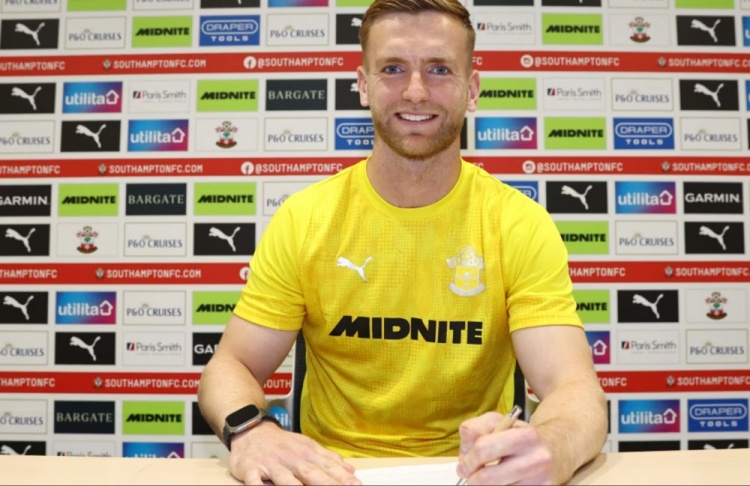 南安普頓官方：諾維奇門將喬治-朗租借加盟，租期一個賽季