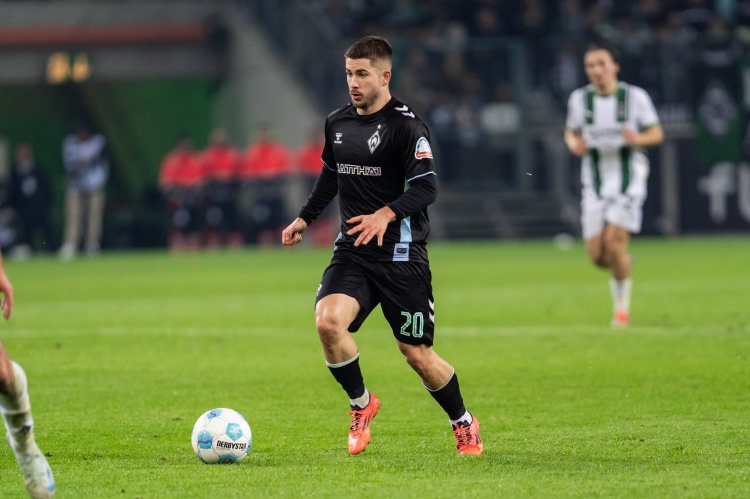 德天空：西漢姆正計劃在關(guān)窗前簽下不萊梅中場施密德，談判進行中