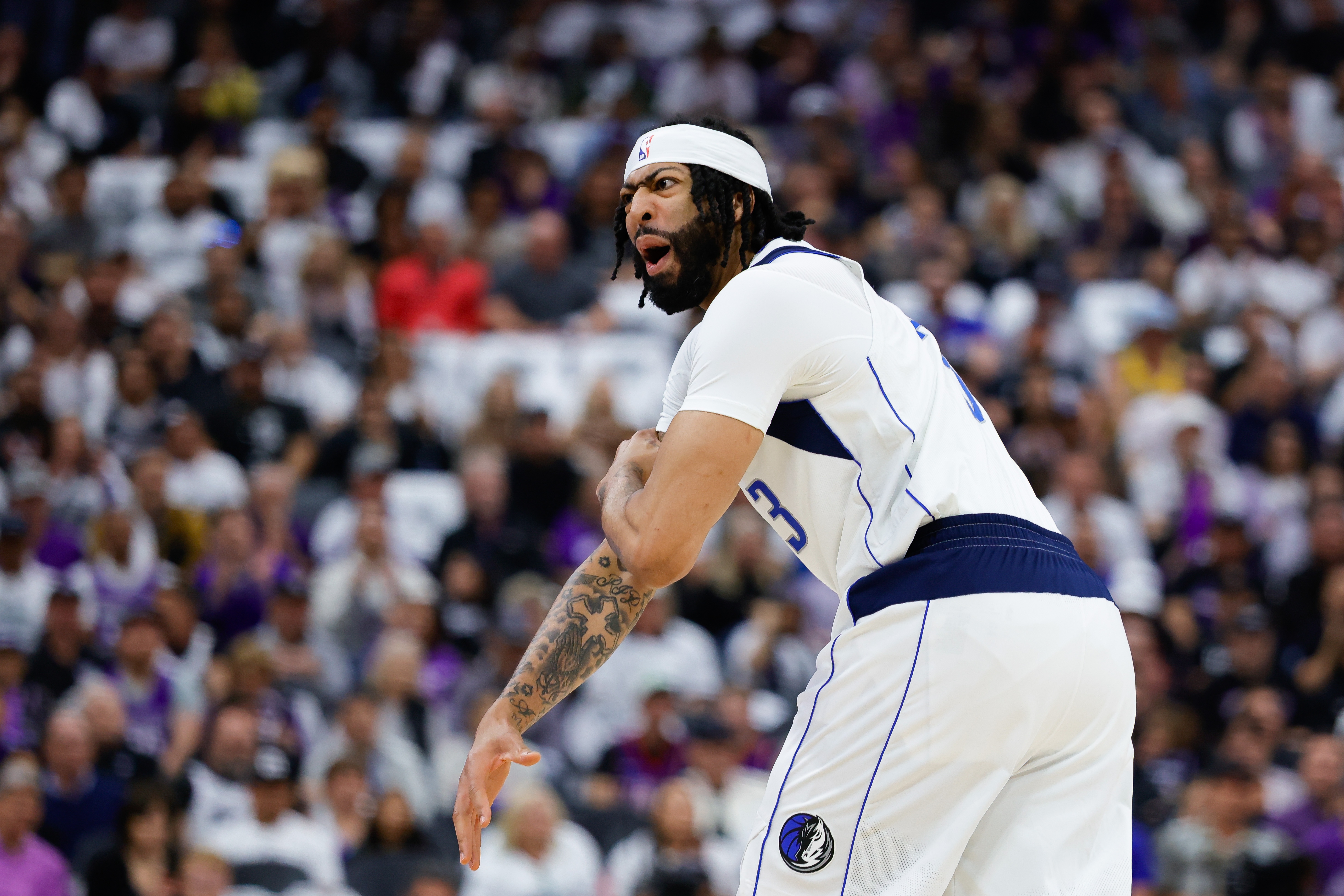 克萊：只要保持健康 濃眉是我們這個(gè)時(shí)代最強(qiáng)的大前鋒