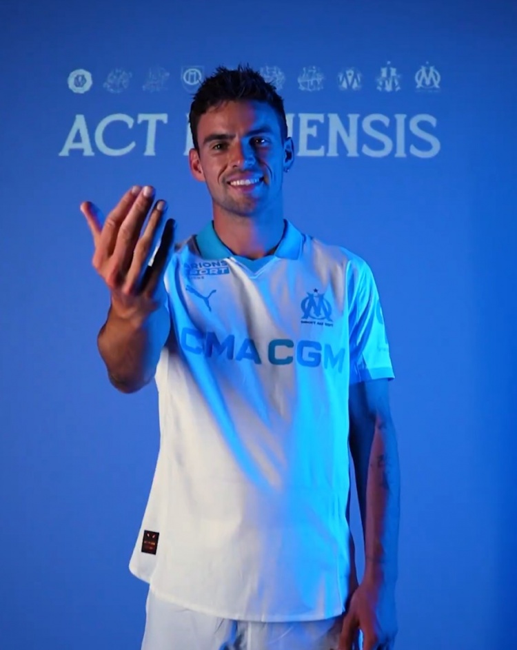 官方：布萊頓中場奧萊利加盟馬賽，據(jù)悉租借費200萬歐&無買斷條款