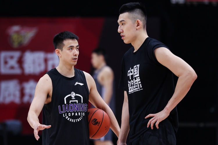 沈陽晚報(bào)：遼籃陣容巨變 迎接CBA新挑戰(zhàn)