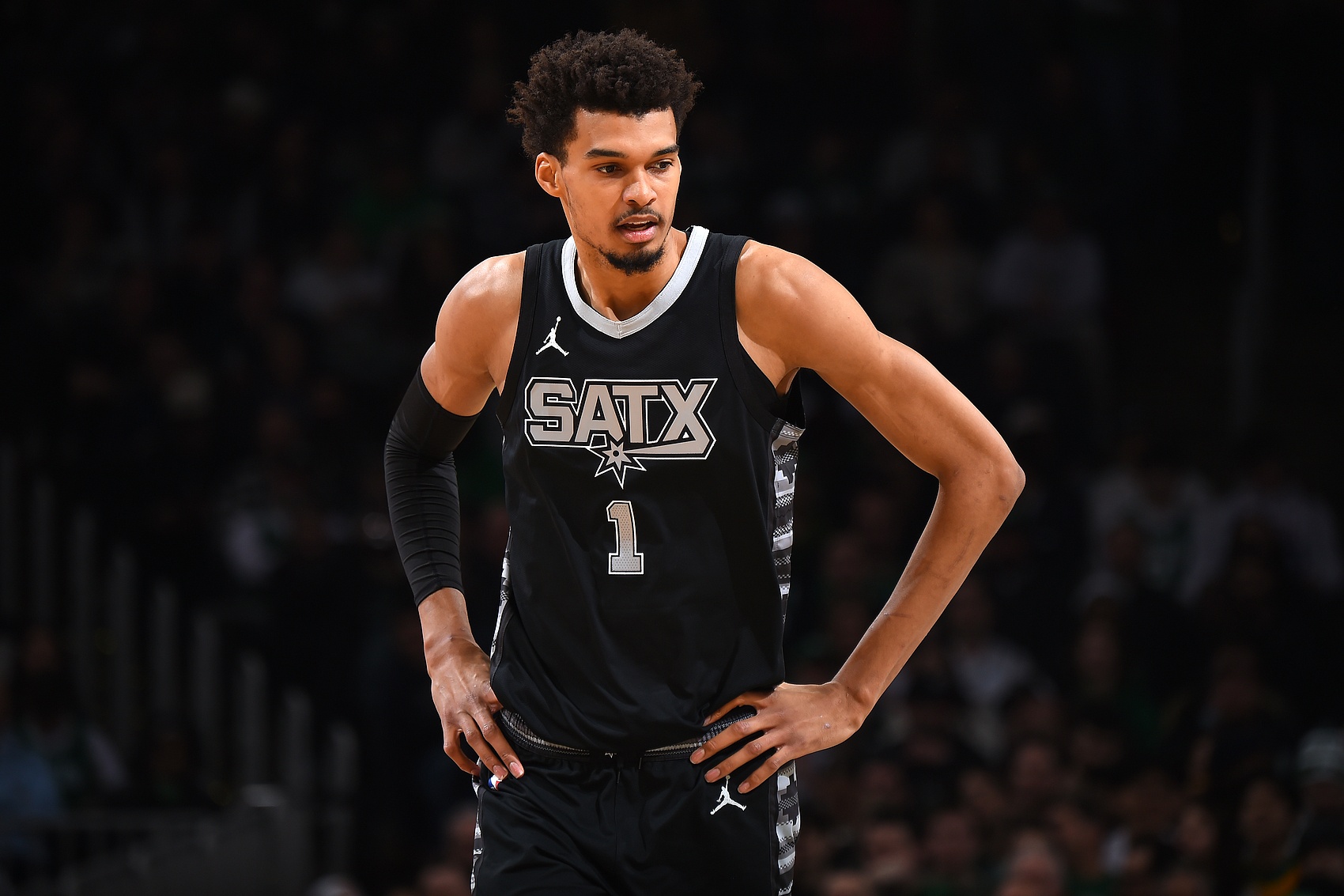 2050年NBA會(huì)發(fā)生什么？文班成GOAT？庫里15-16賽季表現(xiàn)永遠(yuǎn)封神？