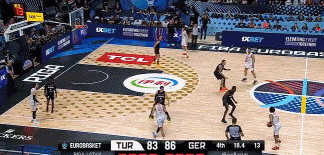 申京強(qiáng)投追平三分沒(méi)能命中 土耳其沒(méi)機(jī)會(huì)了