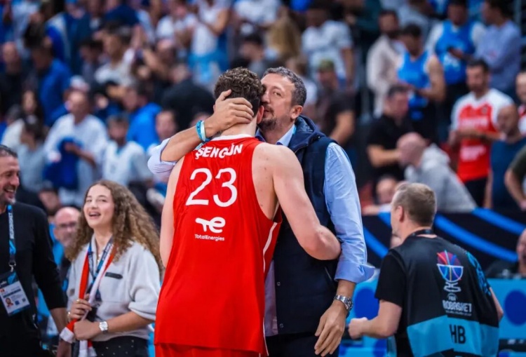 什么小火龍？申京已經(jīng)是MVP水平！