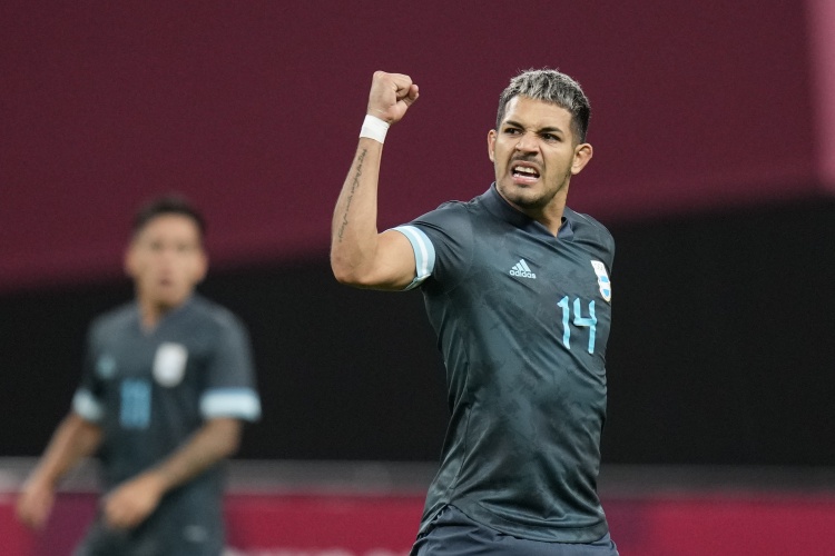 阿斯：多家法媒質(zhì)疑皇馬第二粒點(diǎn)球，RMC直言該判罰“糟糕透頂”