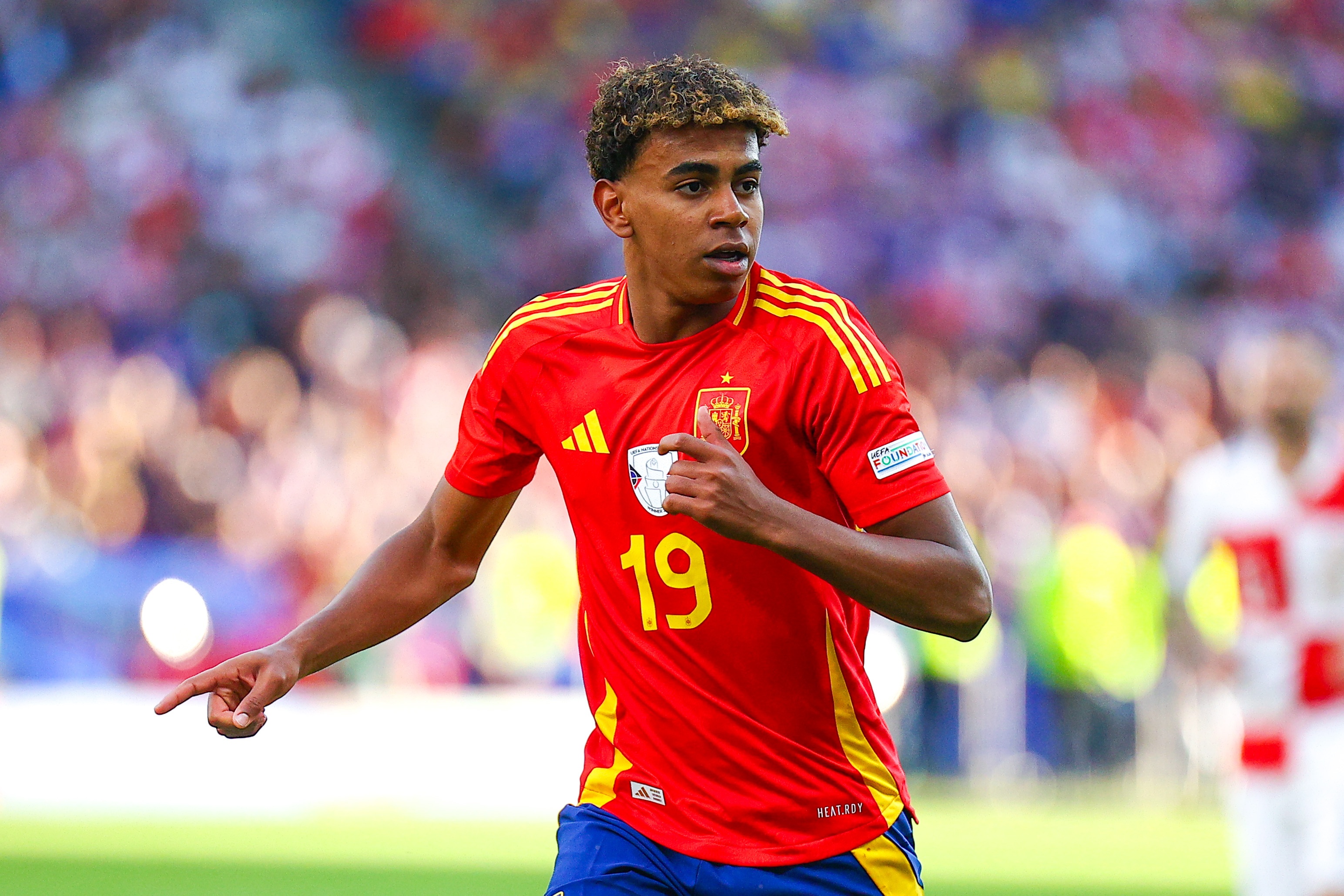 世體：西班牙時隔11年重返FIFA排名榜首，上次是2014年6月