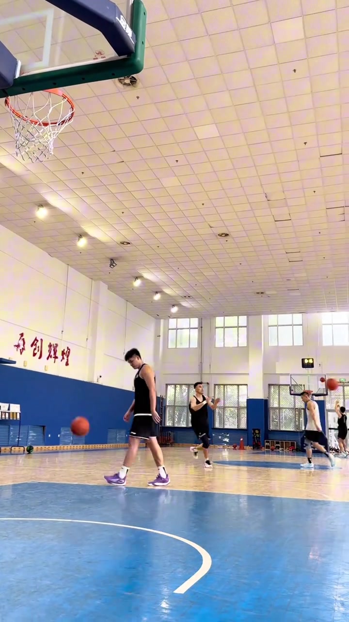 付豪&張陳治鋒&吳昌澤等出鏡！遼籃最新訓練視頻：內線球員訓練中