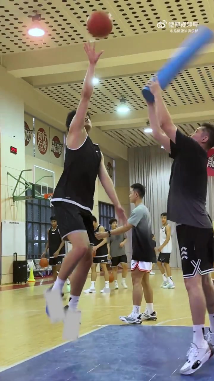 備戰(zhàn)NBA季前賽訓(xùn)練，相信過程！??