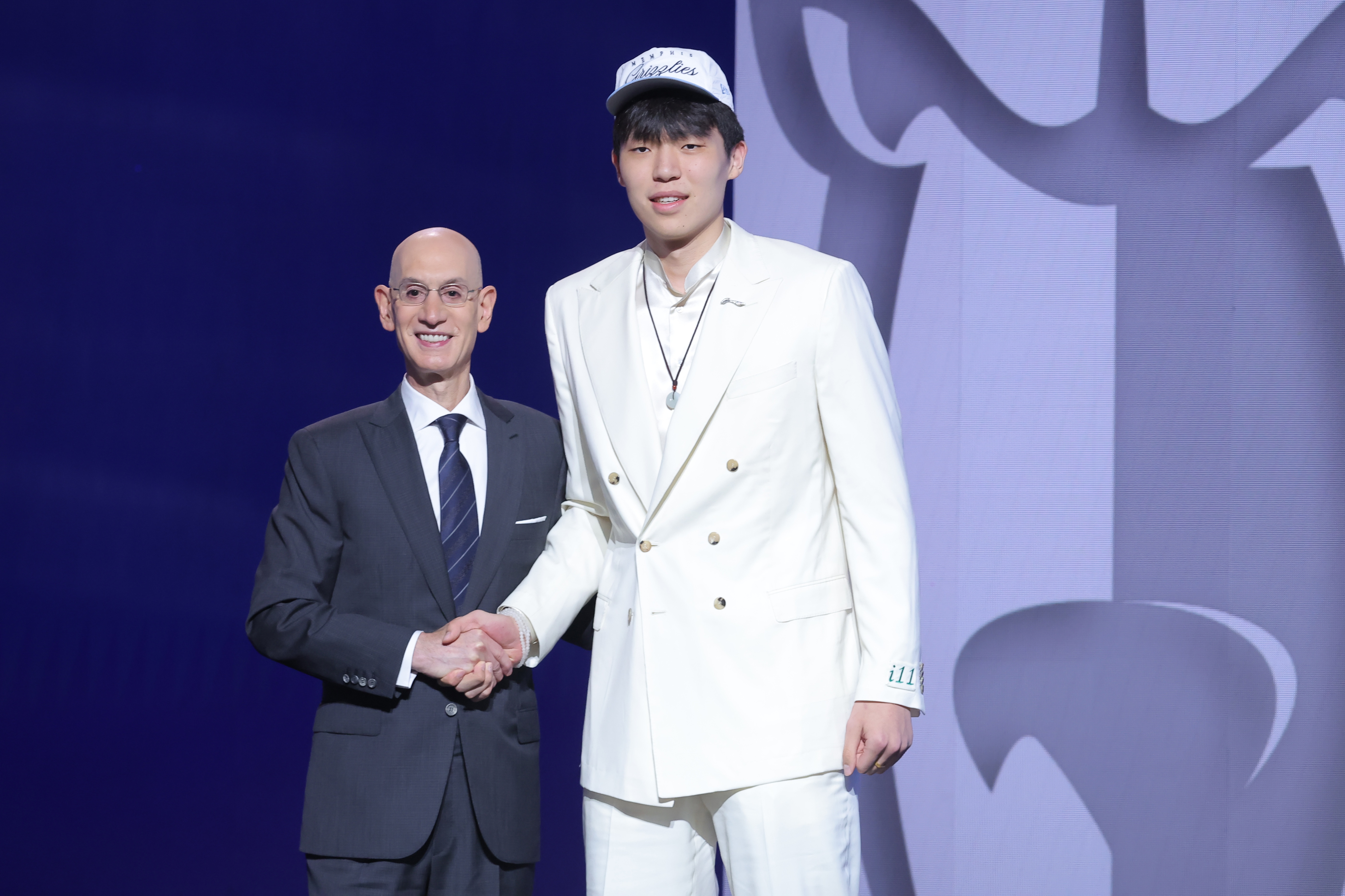 隊(duì)記調(diào)侃：楊瀚森選秀大會(huì)的炸雞是不是原本要等到19順位前吃完？