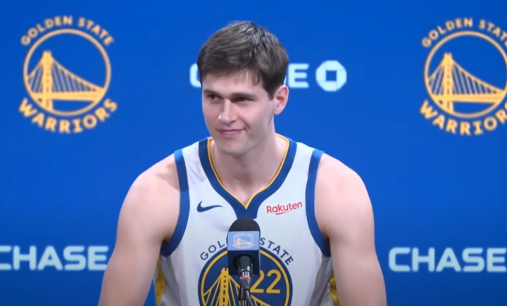 現(xiàn)在感覺有多緊張？發(fā)布會上的圖希：感覺像做錯事要道歉的大明星