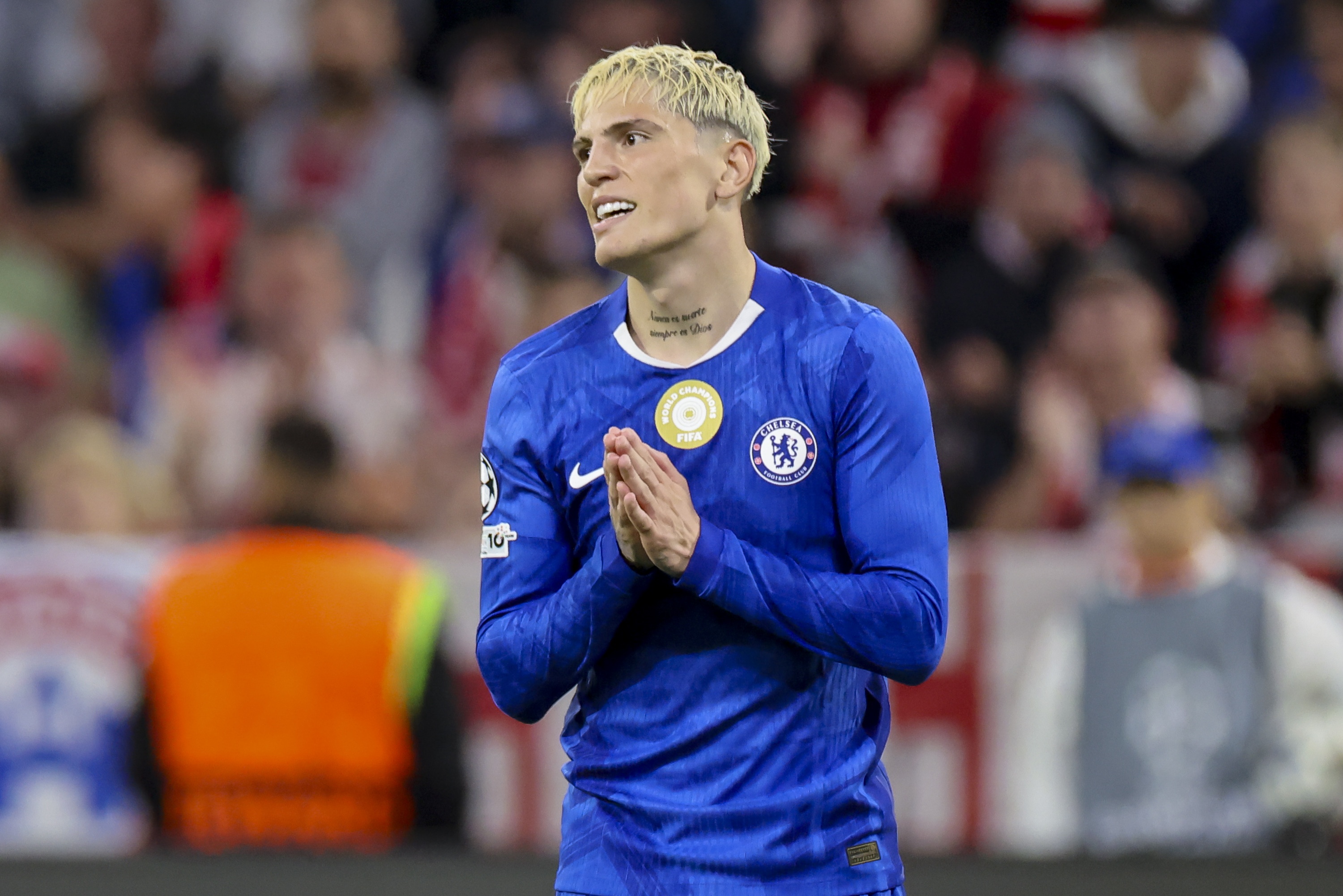 郵報(bào)介紹加納喬脖子的新文身：這從來不是運(yùn)氣，始終是上帝的旨意